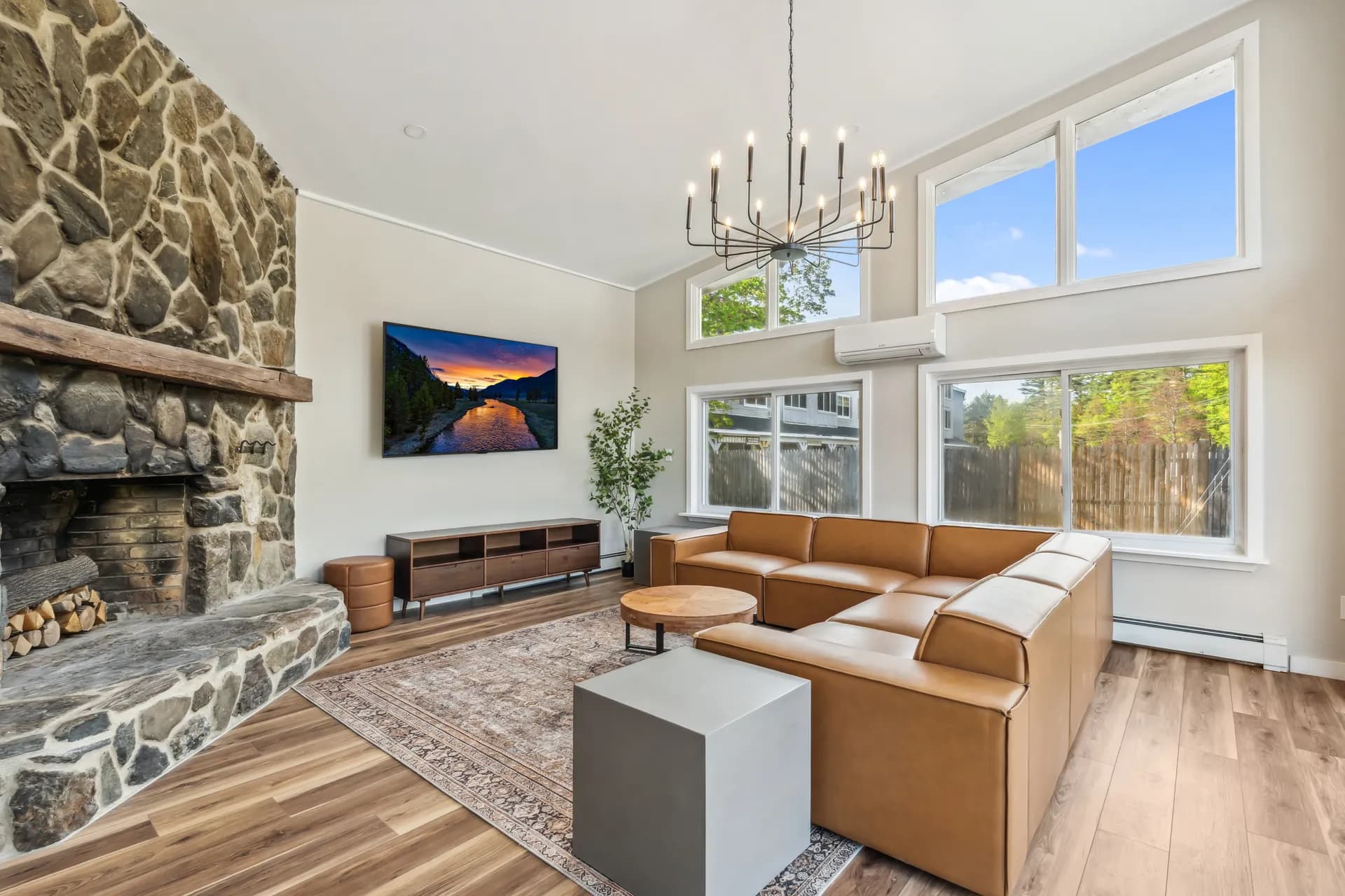 Renovated apartment living room at Inn 32