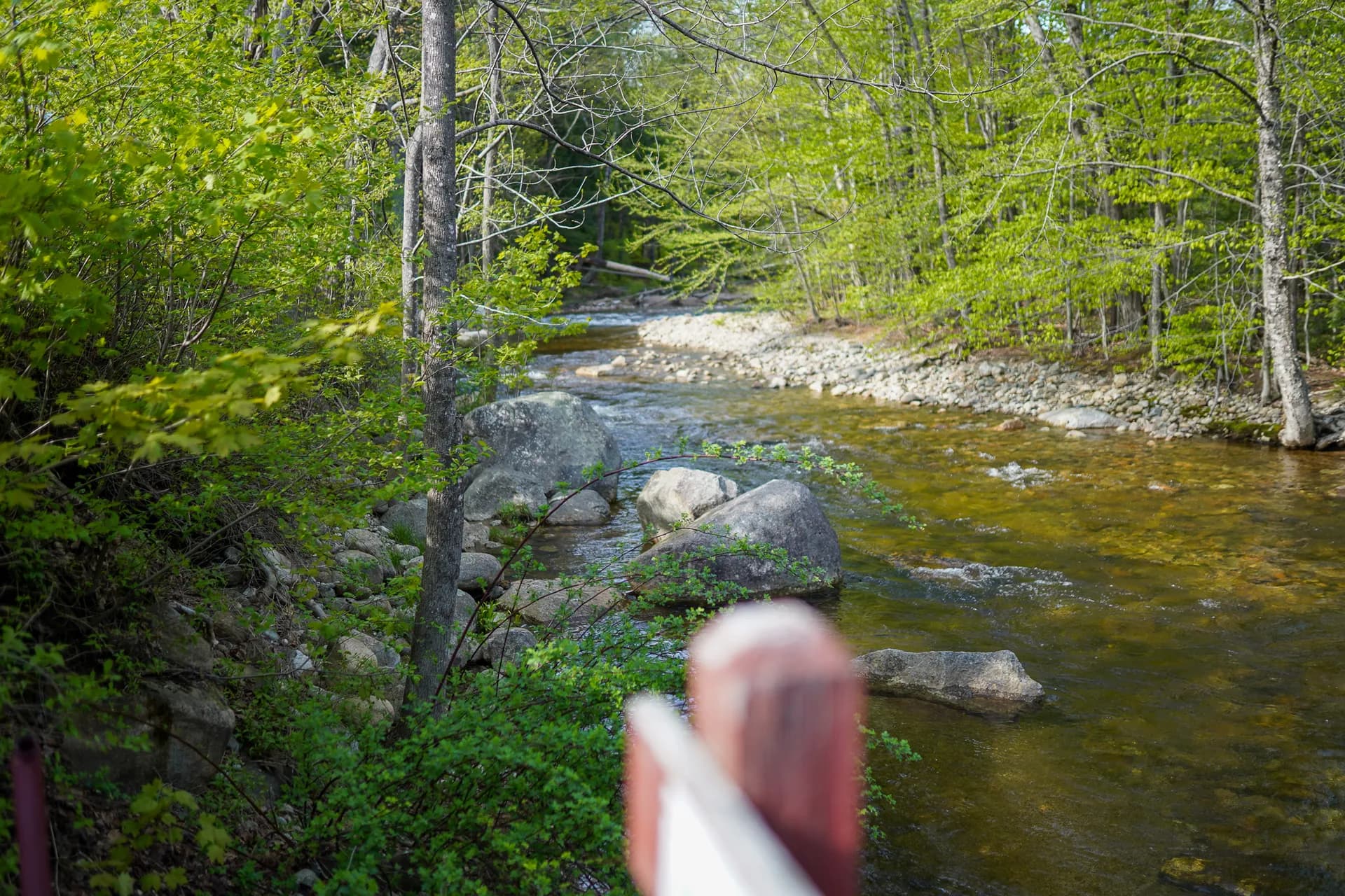 Riverside entry area at Inn 32 in North Woodstock, New Hampshire